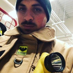 Meet your Posher, Travis